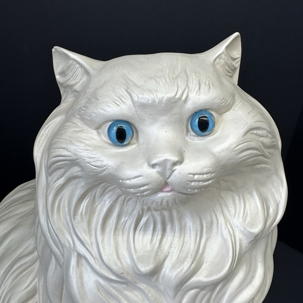 Vintage Life Size White Ceramic Persian Cat Statue 13 Inch Blue Eyes MCM - Picture 2 of 11
